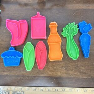 Vintage Mattel Pretend Play Kitchen‎ Food  Tuff Stuff Grocery Cart 8 Pieces 1972